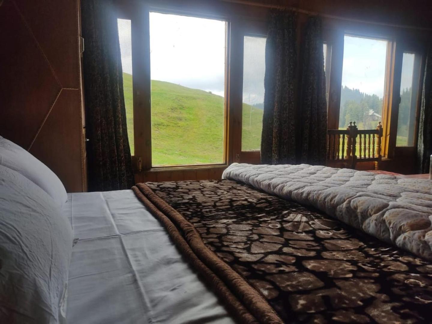 Roseland Cottage , Gulmarg Esterno foto