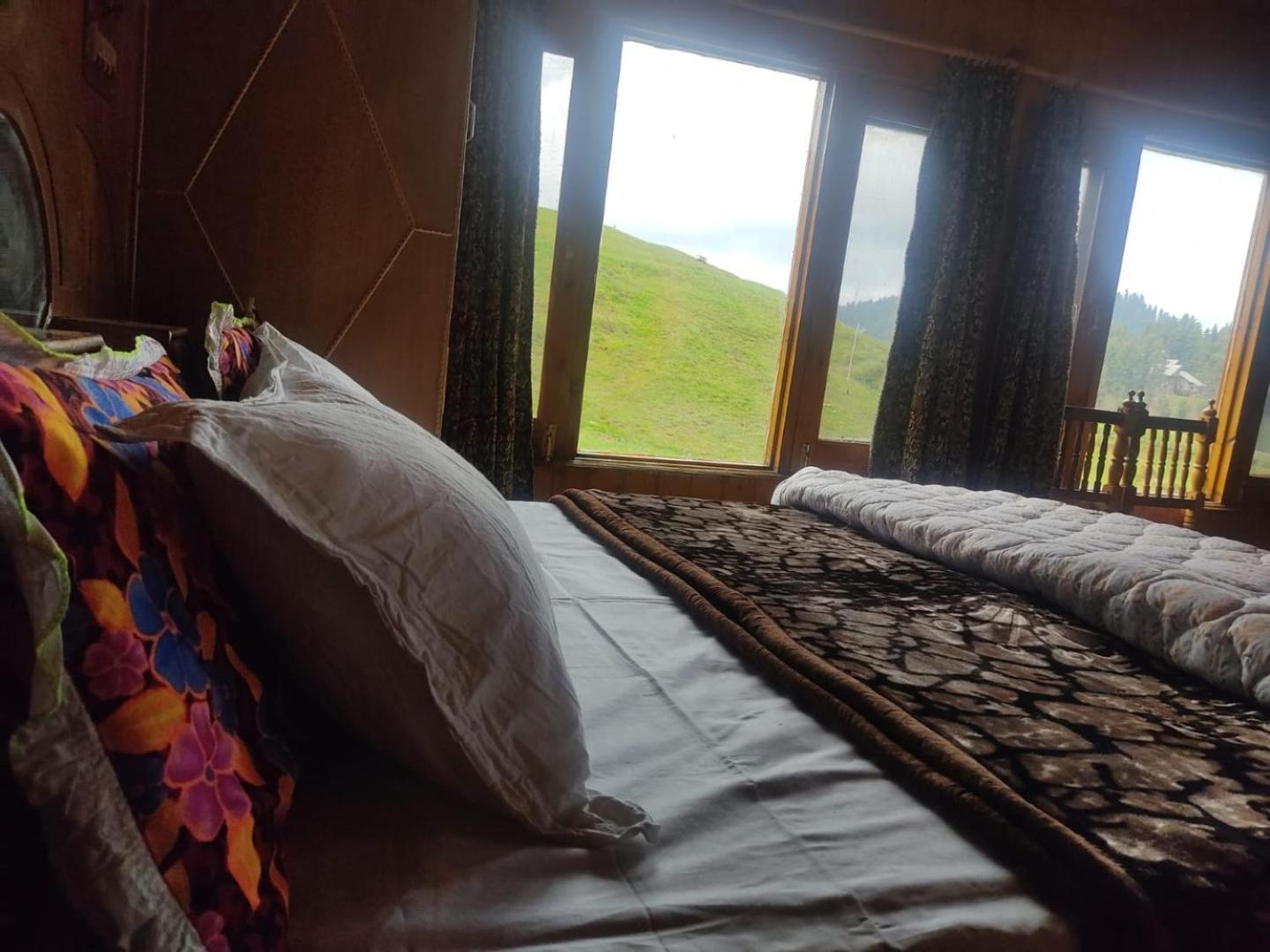 Roseland Cottage , Gulmarg Esterno foto