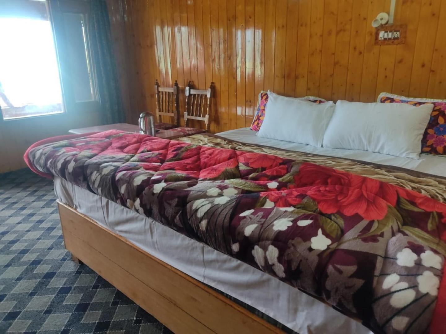 Roseland Cottage , Gulmarg Esterno foto